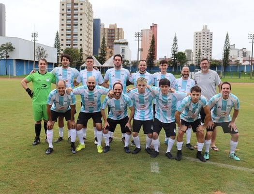 São Carlos Clube - Dedetizadora Nova São Carlos e Laboratório Deltha / Hiza  Bebedouro e Purificador fizeram bons jogos